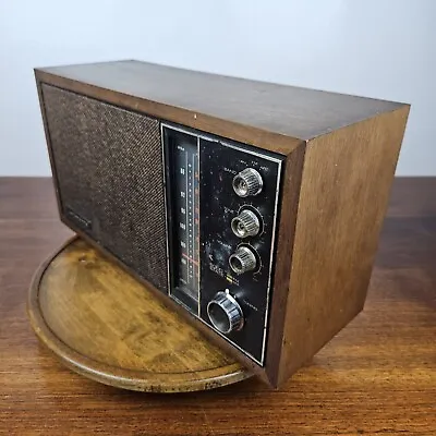 Vintage Lafayette 99-3564 Am/fm Radio Solid State Wood Tabletop • $35