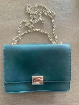 $15 • Buy FOREVER NEW Womens Green Crossbody Mini Bag 