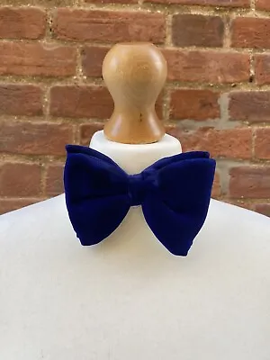 Boxed Vintage 60s 70s Royal Blue Velvet Bow Tie • £16