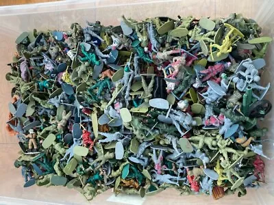 AIRFIX Toy Soldiers 1/32 Scale Lucky Dip 100's In Stock. • £6