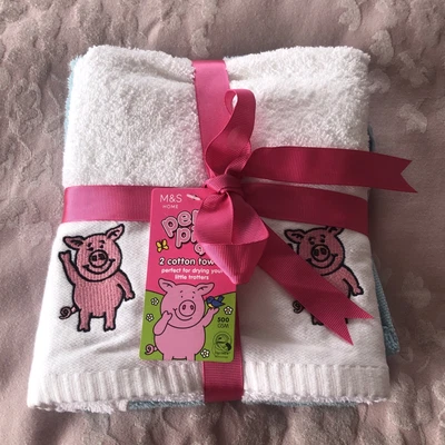 £8.99 • Buy Percy Pig M & S Hand Towel Pack BNWT