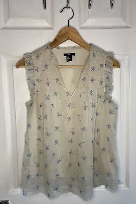 £4 • Buy H&M Cream Blue Tropical Print Blouse Top Shirt UK Size 10 V Neck
