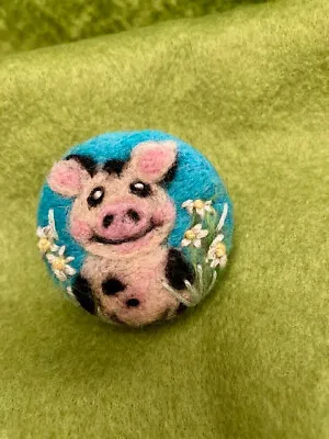 Handmade Needle Felted 'Polly The Pig' Brooch • £10