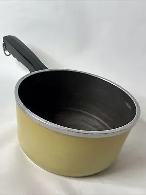 Vintage Club Cookware Aluminum Pot Pale Yellow 1 Qt 6.5 Inch Sauce Pan • $14