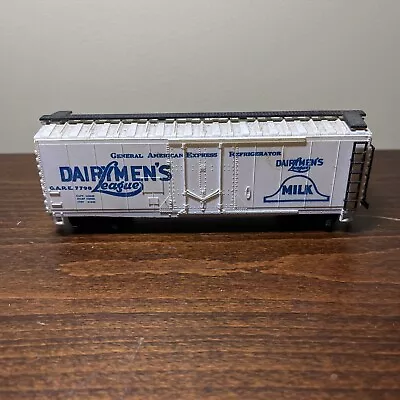 HO Scale Dairymen's League Milk Express Refrigerator  Car • $3.64