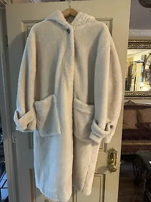 HM Faux Fur Coat Size US 10/ L  ( Like Size 12)  White  Good Condition • $65