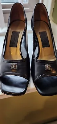 Versace Gianni Black Mesh Pumps Sandals Size 35.5 Need HEEL Covers NO Returns  • $25