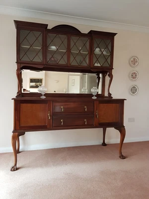 £75 • Buy Antique Drinks Cabinet. Dresser. Display. Mahogany. Beautifully Made. Great Cond