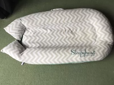 Sleepyhead Deluxe Plus Baby Pod With Three Covers • £50