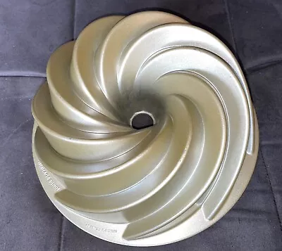 $23 • Buy Nordic Ware USA Light Gold Heritage Bundt Pan 10 Cup