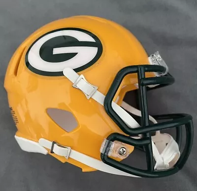 Green Bay Packers NFL Mini Speed Football Helmet 3 5/8  • $18.99