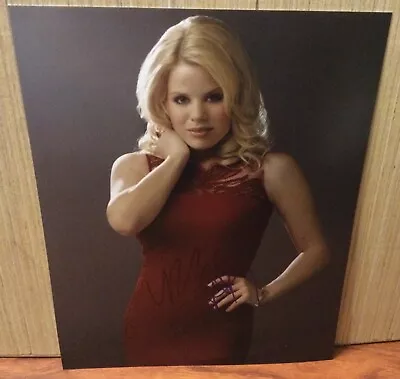 MEGAN HILTY SIGNED 8x10 PHOTO 9 TO 5 WICKED THEATRE BROADWAY  • $39.99