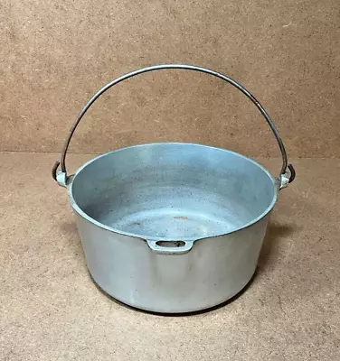 Vintage Club Aluminum Hammered 4.5 Qt. Dutch Oven Pot W/Handle • $29.99