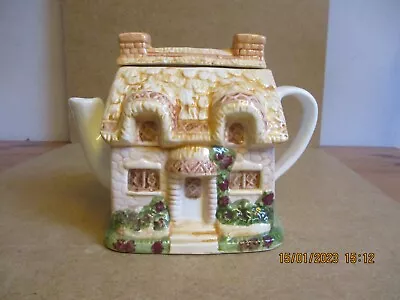 £1.50 • Buy Novelty Cottage Teapot