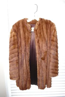 Shawano Furs - Vintage Ladies Fur Coat • $109.99