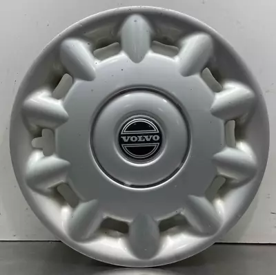 1996 Volvo 850 OEM 15  8 Slot Wheel Cover Hubcap 9157418 1995 1997 • $69.99