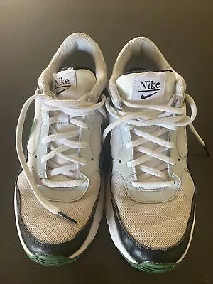 Nike Air Max • $15