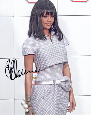 £0.99 • Buy Original Signed Photo Of Rihanna + COA