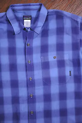 Patagonia Ombre Plaid S/S Shirt Blue Men's Large L • $2.78