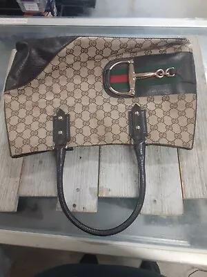 Vintage Gucci Tote With Magnetic Close In Beige With Dustbag  • $400