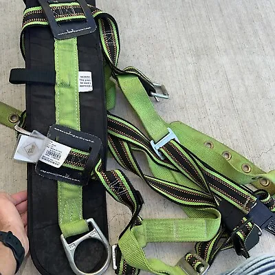 Miller E650-77A/ugn Full Body Harness Green 400 Lbs Used • $28