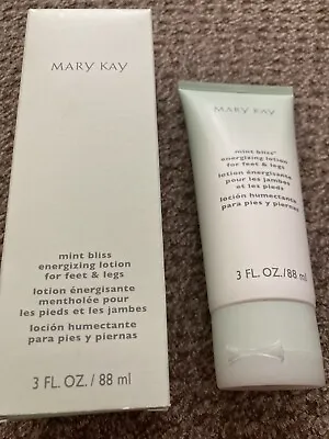 MARY KAY Mint Bliss Energizing Lotion For Feet And Legs.   New In Box • $8