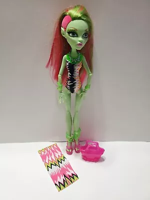 Monster High Venus McFlytrap SWIM CLASS Beach Beasties Doll • $24