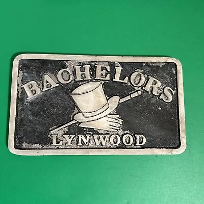 Bachelors Lynwood Car Club Plaque No Reserve!! • $26