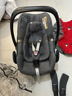 Maxi Cosi Pebble Car Seat And Isofix Base With Pram Adapters ￼along W Raincover • £130