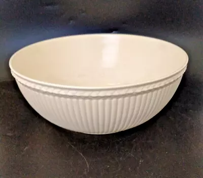 £19.99 • Buy Wedgwood Queen's Ware Edme Large Cream Fluted Fruit Or Mixing Bowl.