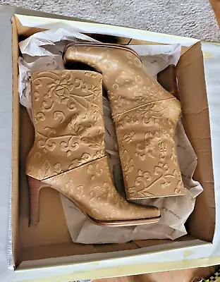 Amanda Smith Vintage Square Toe Leather Booties Chunky Heel   Size 6 1/2 • $24.99
