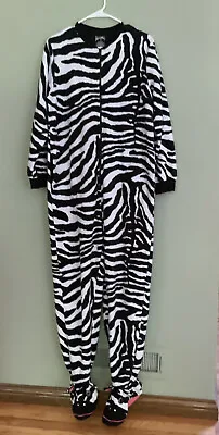 NICK & NORA Black And White Zebra Print Fleece One Piece Footed Size Medium • £7.53