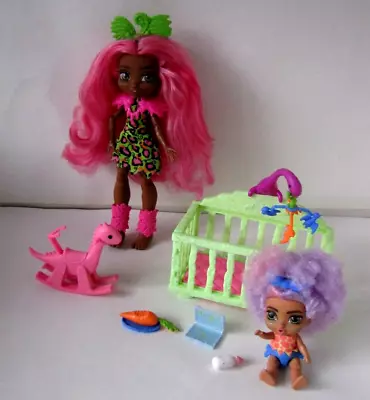 £6.99 • Buy Cave Club Wild About Babysitting Fernessa & Furrah Playset Gnl92
