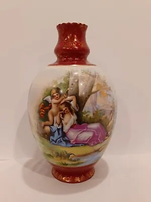 Victoria Carlsbad Austrian Vase • $75