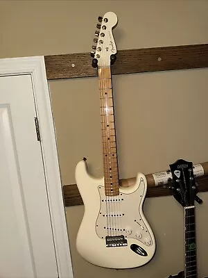 Stratocaster • $1000