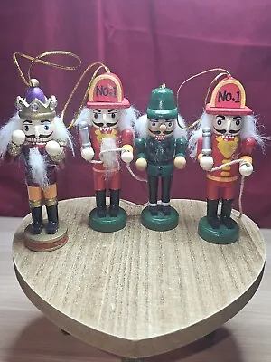  Mini Nutcrackers Christmas Ornaments Set Of 4 & 1 Nutcracker 5.5  Lot  • $28.99