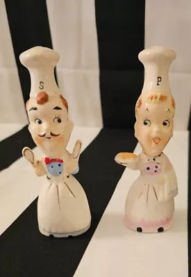 Vintage Ceramic Salt & Pepper Shakers Mr & Mrs Chef Hat Japan 3031 • $3.75
