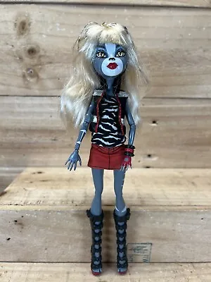 Monster High Doll Meowlody Sister Werecat Missing Tail Preowned • $33.67