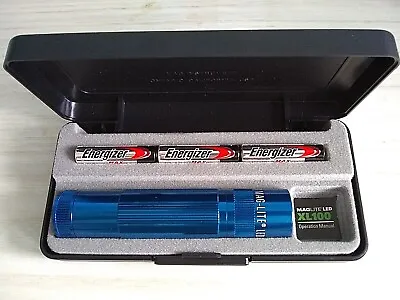 Maglite Flashlight XL 100 S3117X With Pres Box And 3 Batteries 166-000-397 Blue • $49.99