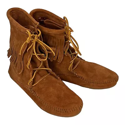 Minnetonka Tramper Moccasin Womens Sz 6 High Ankle Boot Suede With Fringe Preown • $34.99