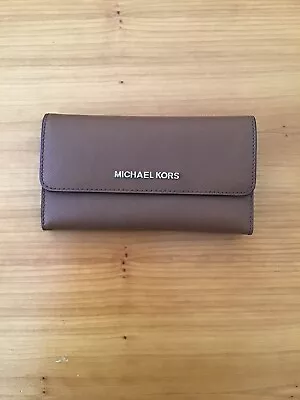 Michael Kors Jet Set Travel Large Trifold Leather Wallet Size L • $77.77