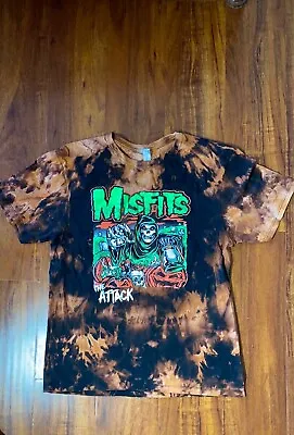 $17 • Buy Misfits Acid Washed Shirt