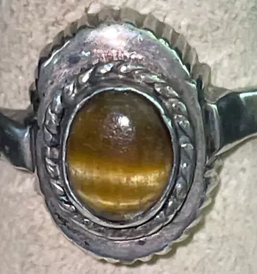 VTG Sterling Silver Ring Tiger's Eye On Raised Crown Artisan Sz 8 FREE SHIP JCS • £28.90