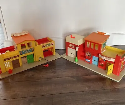 VTG Lot Of 2 1973 FISHER PRICE Little People Main Street Town Village • $59.99