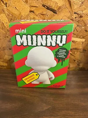 KIDROBOT MINI MUNNY Ornament Edition 4” Blank White Vinyl Figure DIY MIB NEW • $12.99