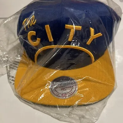 Golden State Warriors Mitchell & Ness Cap The City Logo Snapback Hat • $16