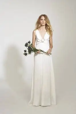 Nicole Miller Double Face Satin Vneck Bridal Wedding Dress 4 $990 Ek0030 • $250
