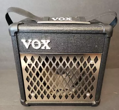 VOX DA5 Guitar Amp Battery Powered Compact  Built-in Effects Black Tested • $99.99