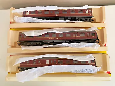 (11) Hornby R4177  The Caledonian  Coach Pack BR Mk1 Coaches • £110