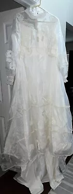 Vintage Union Made Ivory Lace/Satin/Tulle Wedding Dress Plus MCM Beautiful • $100